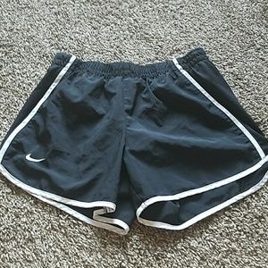 Black nike drifit shorts